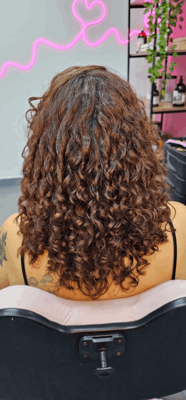 clientes Espaço Amanda Vitoriano especialista em cabelos cacheados, ondulados, crespo natural, unha e depilação, na região de Santo André