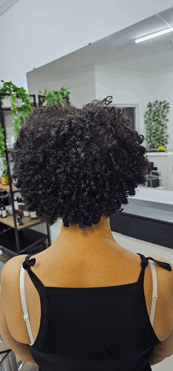 clientes Espaço Amanda Vitoriano especialista em cabelos cacheados, ondulados, crespo natural, unha e depilação, na região de Santo André